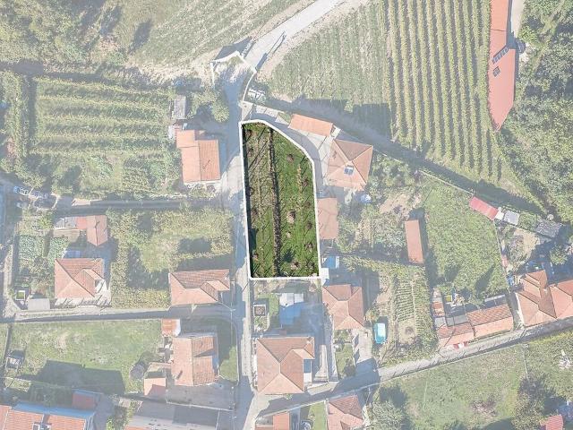 Terreno à venda em Vila Cova da Lixa e Borba de Godim, Felgueiras RE/MAX Portugal