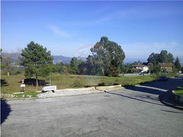 Terreno à venda em Vila Cova da Lixa e Borba de Godim, Felgueiras RE/MAX Portugal