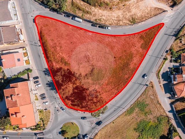 Terreno à venda em Vila Cova da Lixa e Borba de Godim, Felgueiras RE/MAX Portugal