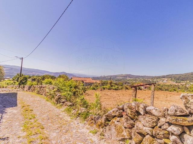 Terreno à venda em Vila Cova
