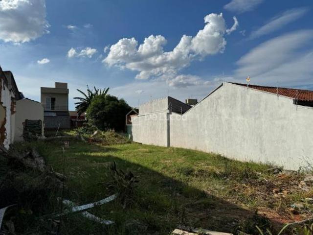 terreno à venda em Vila Clayton