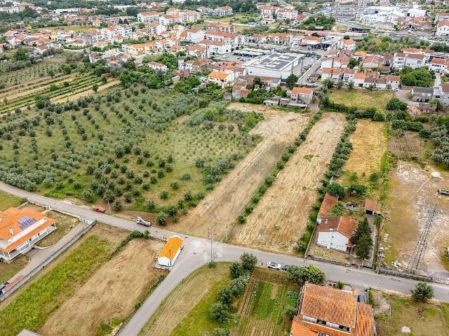 Terreno à venda em Vila da Lousã