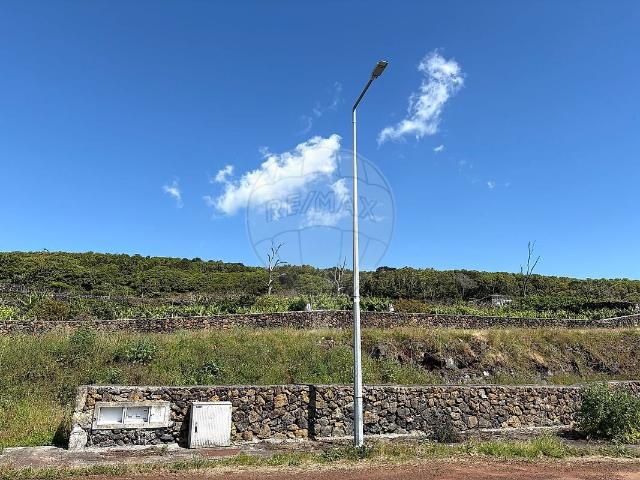 Terreno à venda em Vila de São Sebastião, Angra do Heroísmo RE/MAX Portugal