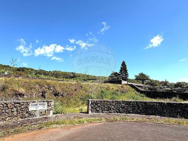 Terreno à venda em Vila de São Sebastião, Angra do Heroísmo RE/MAX Portugal