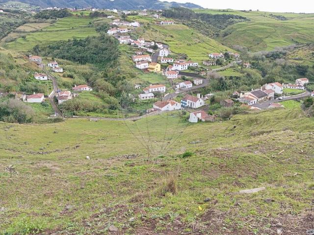 Terreno à venda em Vila do Porto