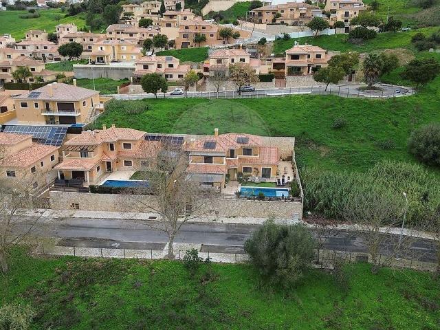 Terreno à venda em Vila Franca de Xira, Vila Franca de Xira RE/MAX Portugal