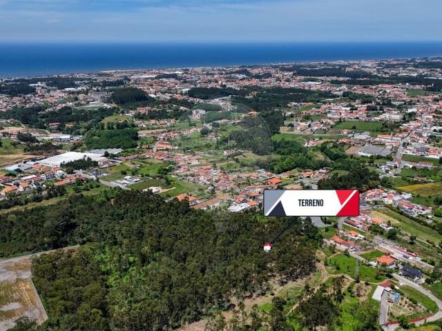 Terreno à venda em Vila Nova de Gaia