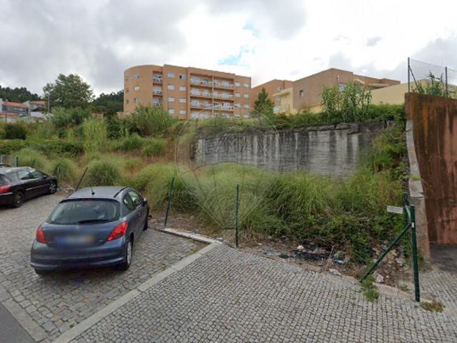 Terreno à venda em Vila Nova de Gaia