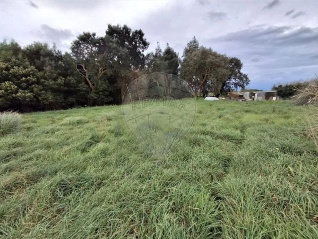 Terreno à venda em Vila Nova de Gaia