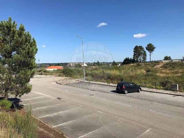 Terreno à venda em Vila Nova de Paiva, Alhais e Fráguas, Vila Nova de Paiva RE/MAX Portugal