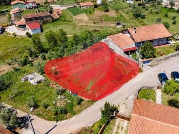 Terreno à venda em Vila Nova de Poiares