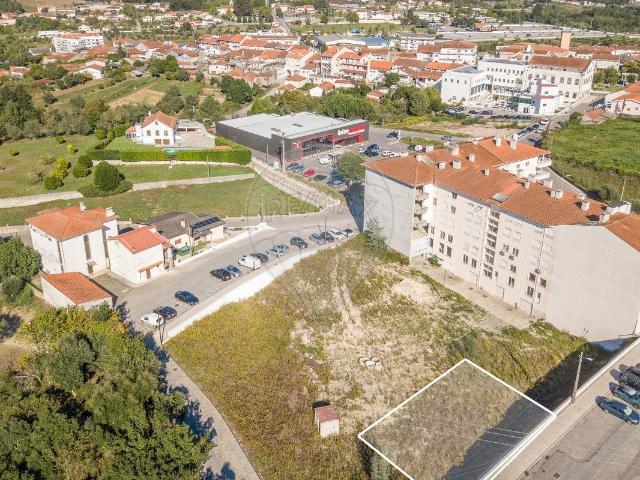 Terreno à venda em Vila Nova de Poiares