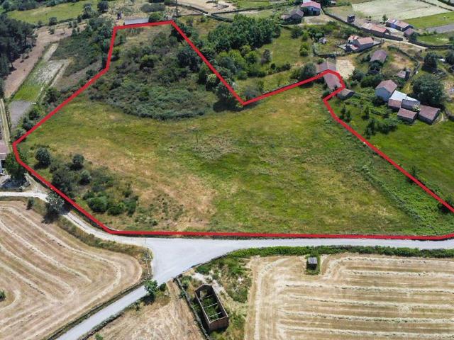 Terreno à venda em Vila Real
