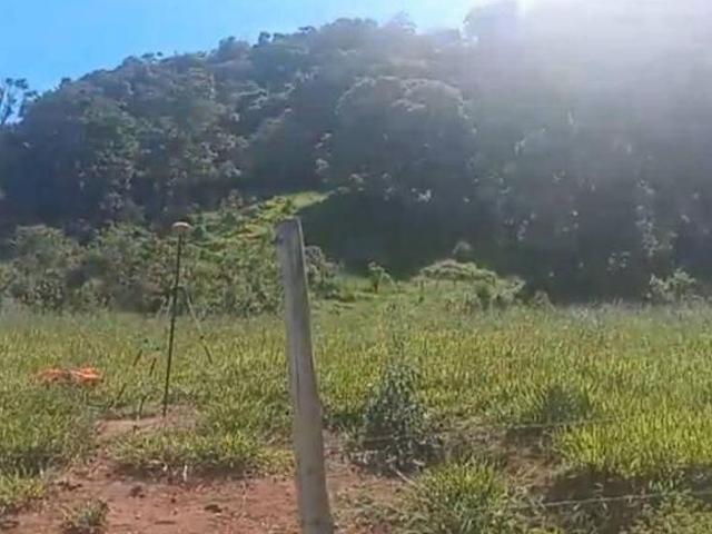 TERRENO À VENDA EXTREMA MG BAIRRO JUNCAL COM ESCRITURA 1000m2