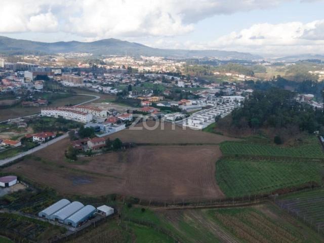 Terreno à venda Lousada, Porto