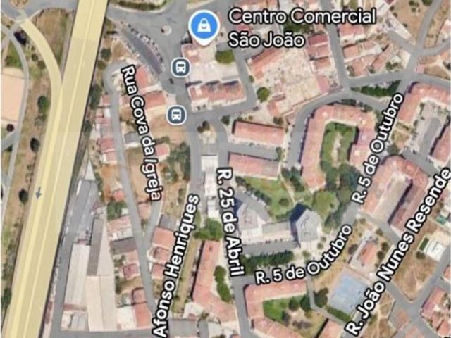 Terreno à venda Loures, Portugal