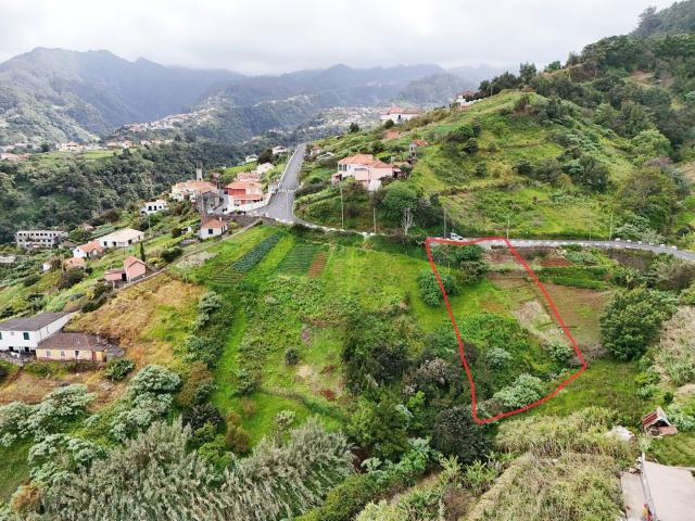 Terreno à venda, localizado na Ilha da Madeira Santana Faial