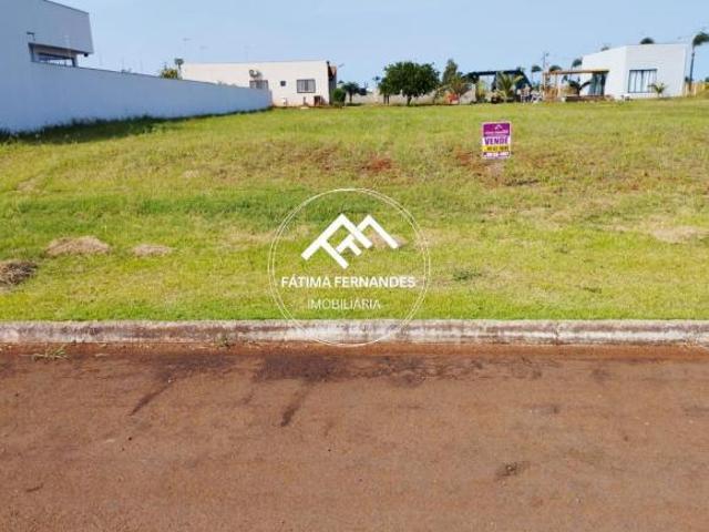 TERRENO À VENDA LOCALIZADO NO RECANTO DO CEDRO