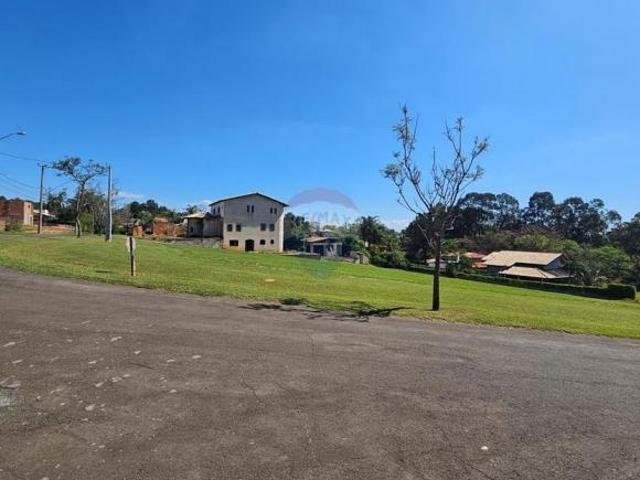 Terreno à Venda no Condomínio Vale do Lago – Oportunidade Única!