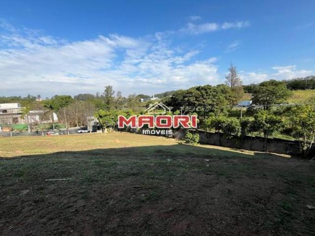 Terreno à venda no Condomínio Villa Lombarda em Valinhos