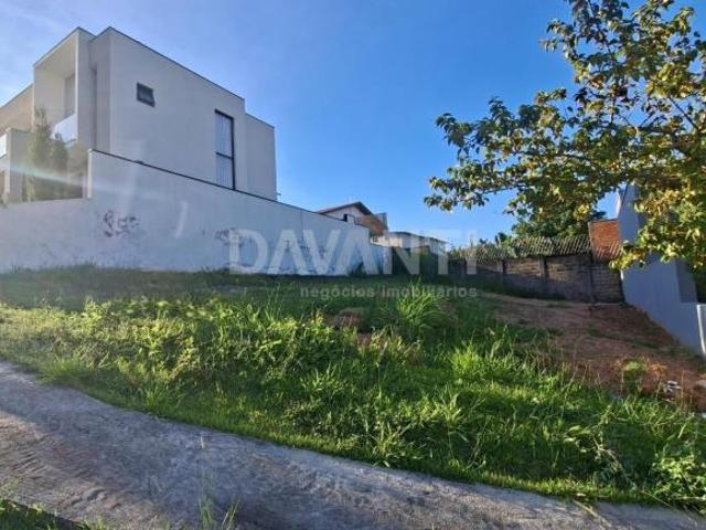 Terreno à venda no Condomínio Vivenda das Pitangueiras em Valinhos na Davanti Im