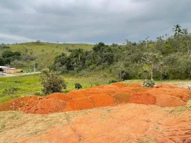 Terreno à venda no Condomínio Lago Dourado, bairro Chácaras Guararema, cidade de Jacareí/SP