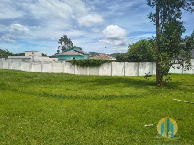 Terreno à venda no condomínio New Ville, Santana de Parnaíba/SP