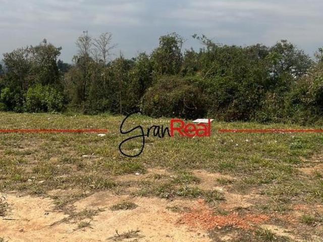Terreno à Venda no Condomínio Park Gran Reserve
