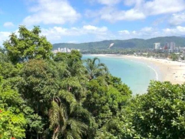 Terreno à venda no condomínio Península em Guarujá