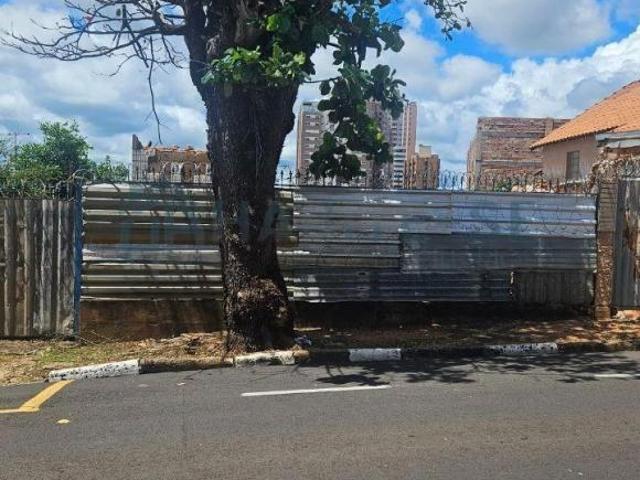 Terreno à venda no Centro de Franca SP com 512m² de área Oportunidade única!