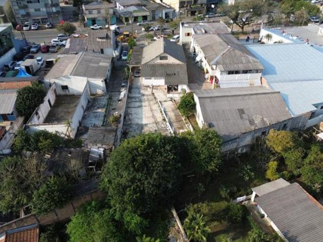 Terreno à venda no Centro