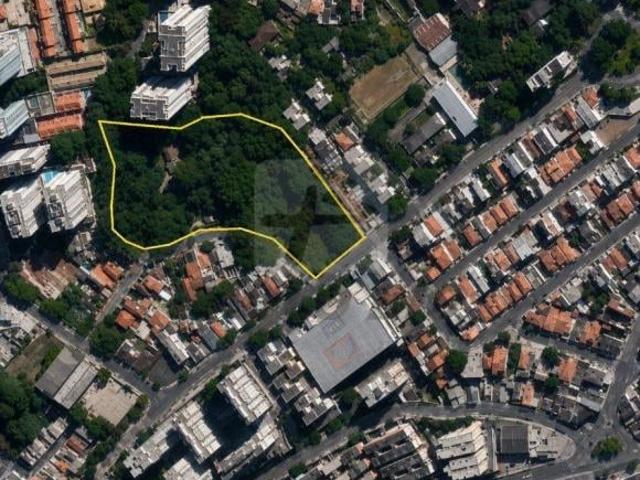 Terreno à venda no Centro