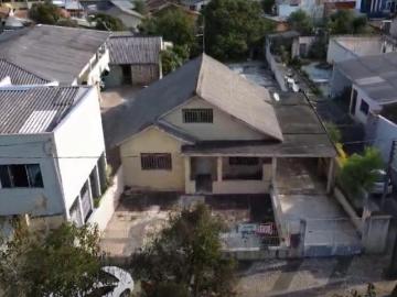 Praça Rui Barbosa, Curitiba - Garagem