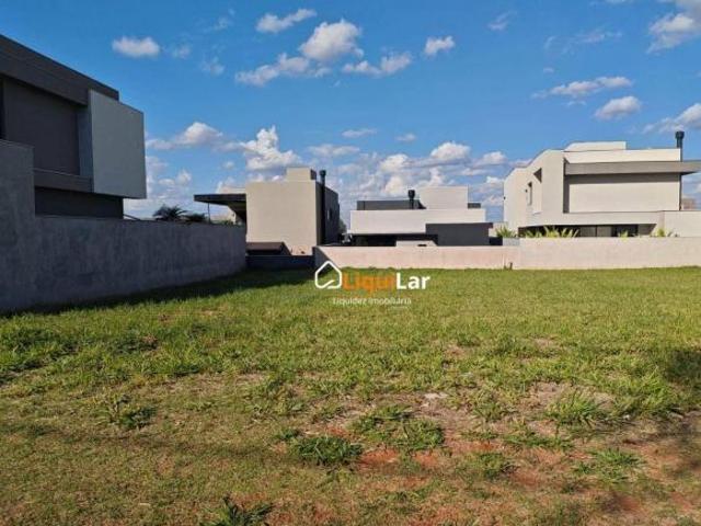 Terreno à Venda no Alphaville 4 com 407 m², Próximo à Portaria e Área de Lazer