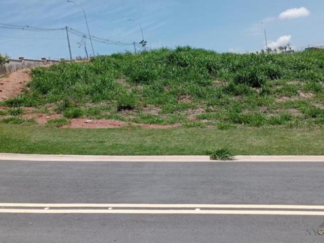Terreno à Venda no Alphaville Dom Pedro Zero em Campinas/SP