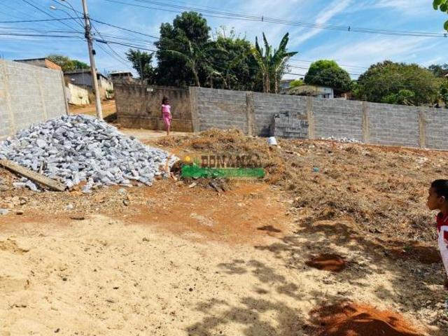 Terreno à venda no Bom Jesus