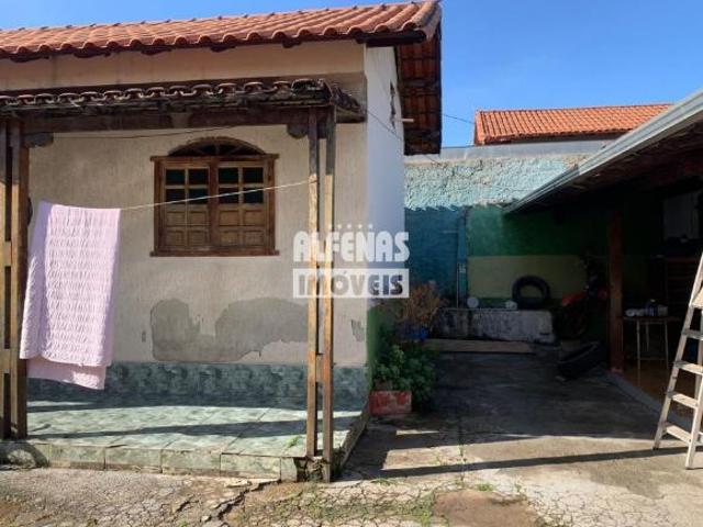 Terreno à venda no Bairro Milionários