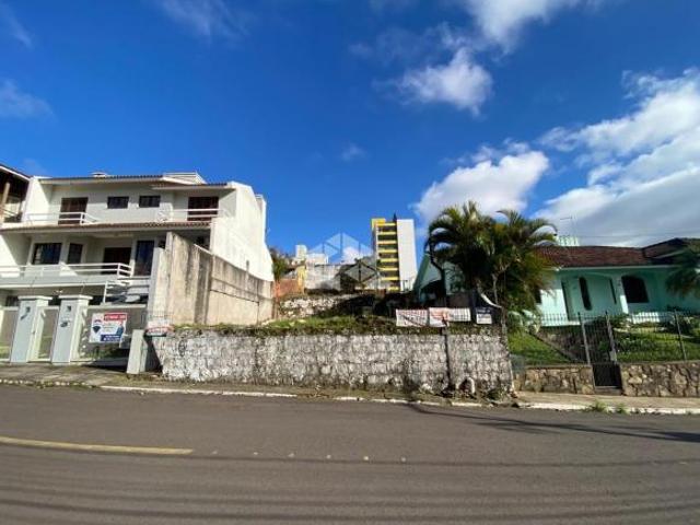 Terreno a venda no bairro Nossa Senhora de Lourdes