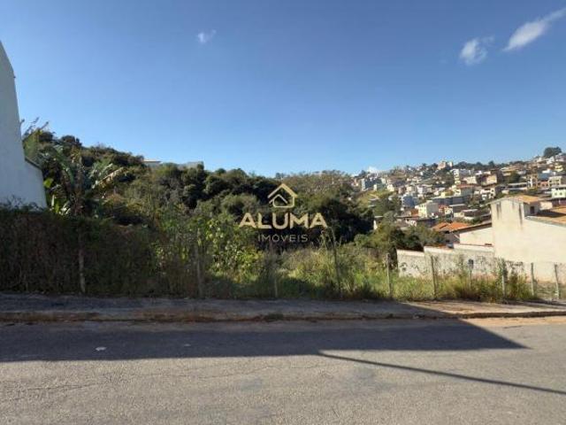 Terreno à venda no bairro Belvedere Conselheiro Lafaiete/MG