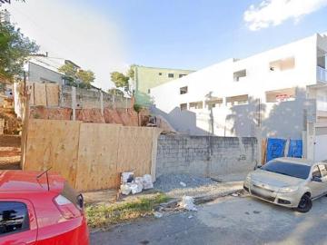 Terreno à venda no Bairro da Ayrosa na Rua Pardal