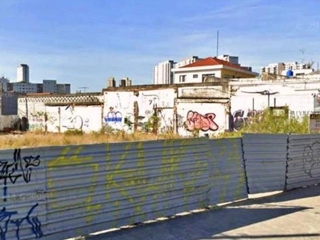Terreno à venda no Bairro de Pirituba na Avenida Mutinga