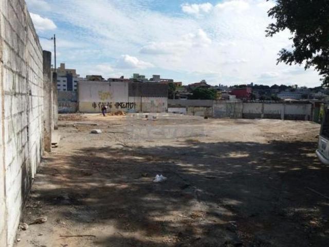 Terreno à venda no Bairro Floramar