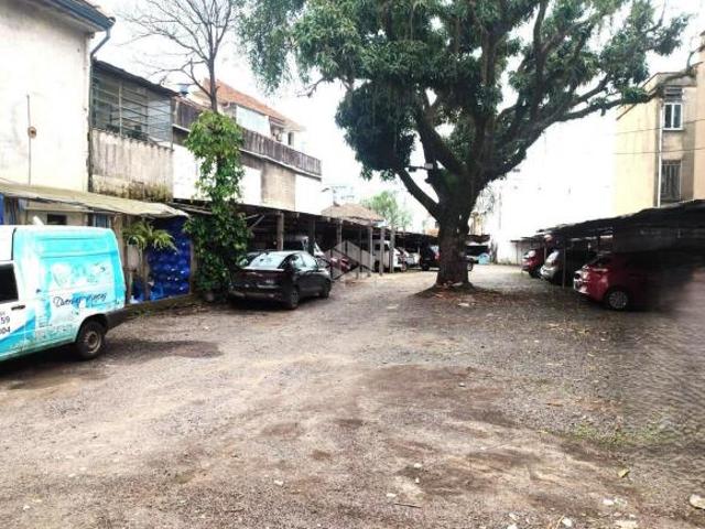 Terreno à venda no Bairro Floresta em Porto Alegre