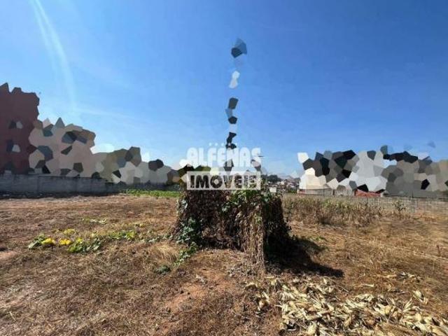 Terreno à venda no Bairro JARDIM LAGUNA