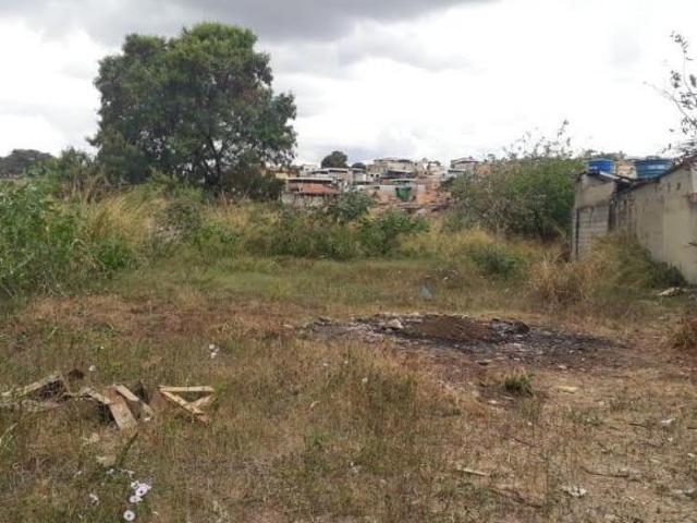 Terreno à venda no Bairro JARDIM LAGUNA