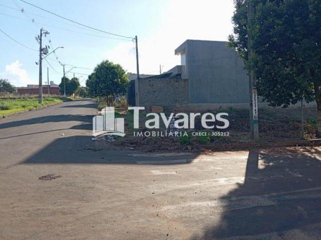 Terreno à venda no bairro Jardim Pimentel Umuarama/PR