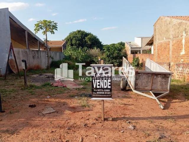 Terreno à venda no bairro Parque Danielle Umuarama/PR