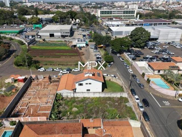 Terreno à venda no bairro Parque Santa Cecília em Piracicaba