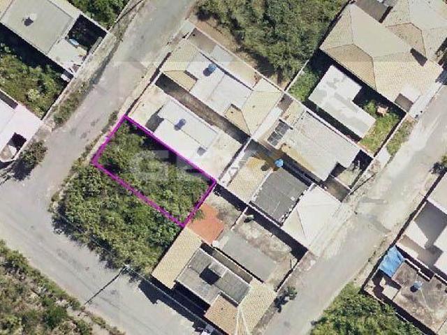Terreno à Venda no Bairro Santa Marta em Divinópolis MG