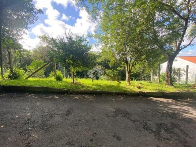Terreno à venda no bairro Vila Nova em Porto Alegre